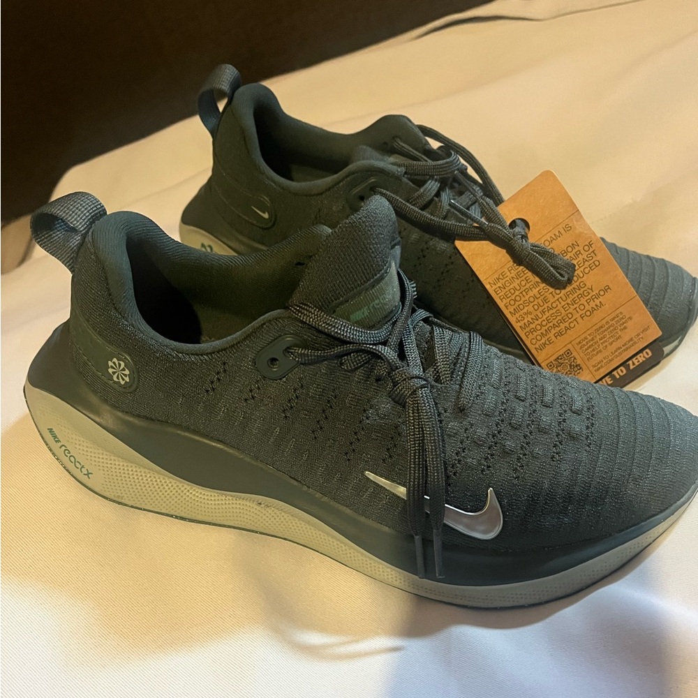 New Nike Infinity Run 4 Women’s Shoes 🚨Please Read Description 🚨